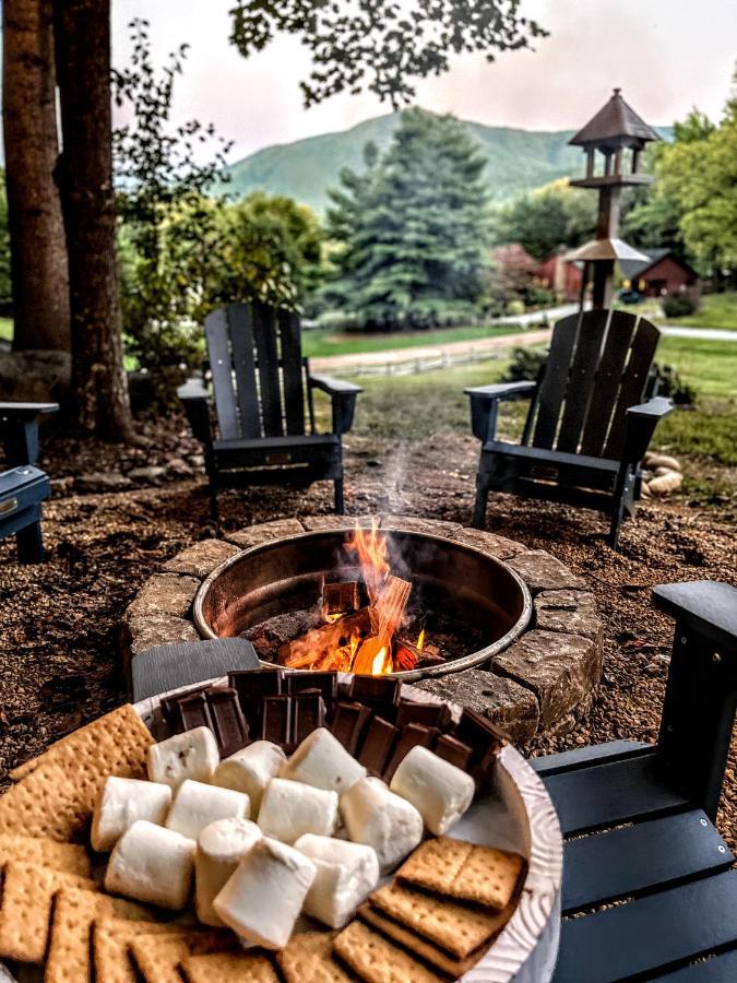 Ole Smoky Bnb - Game Room, Hot Tub, Mtn Views! Pigeon Forge Buitenkant foto