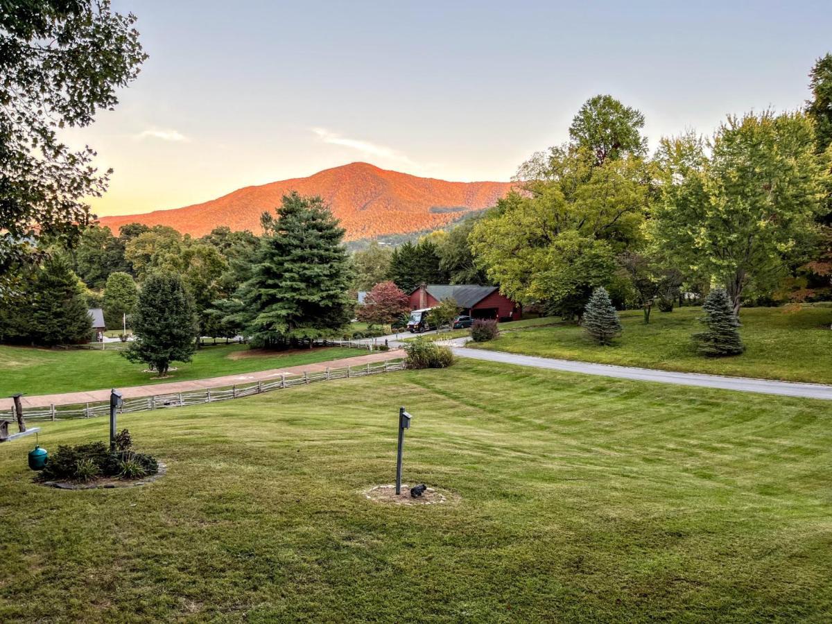 Ole Smoky Bnb - Game Room, Hot Tub, Mtn Views! Pigeon Forge Buitenkant foto