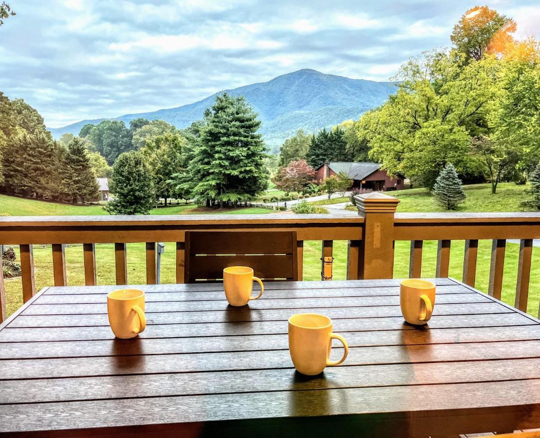 Ole Smoky Bnb - Game Room, Hot Tub, Mtn Views! Pigeon Forge Buitenkant foto