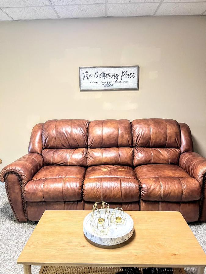 Ole Smoky Bnb - Game Room, Hot Tub, Mtn Views! Pigeon Forge Buitenkant foto