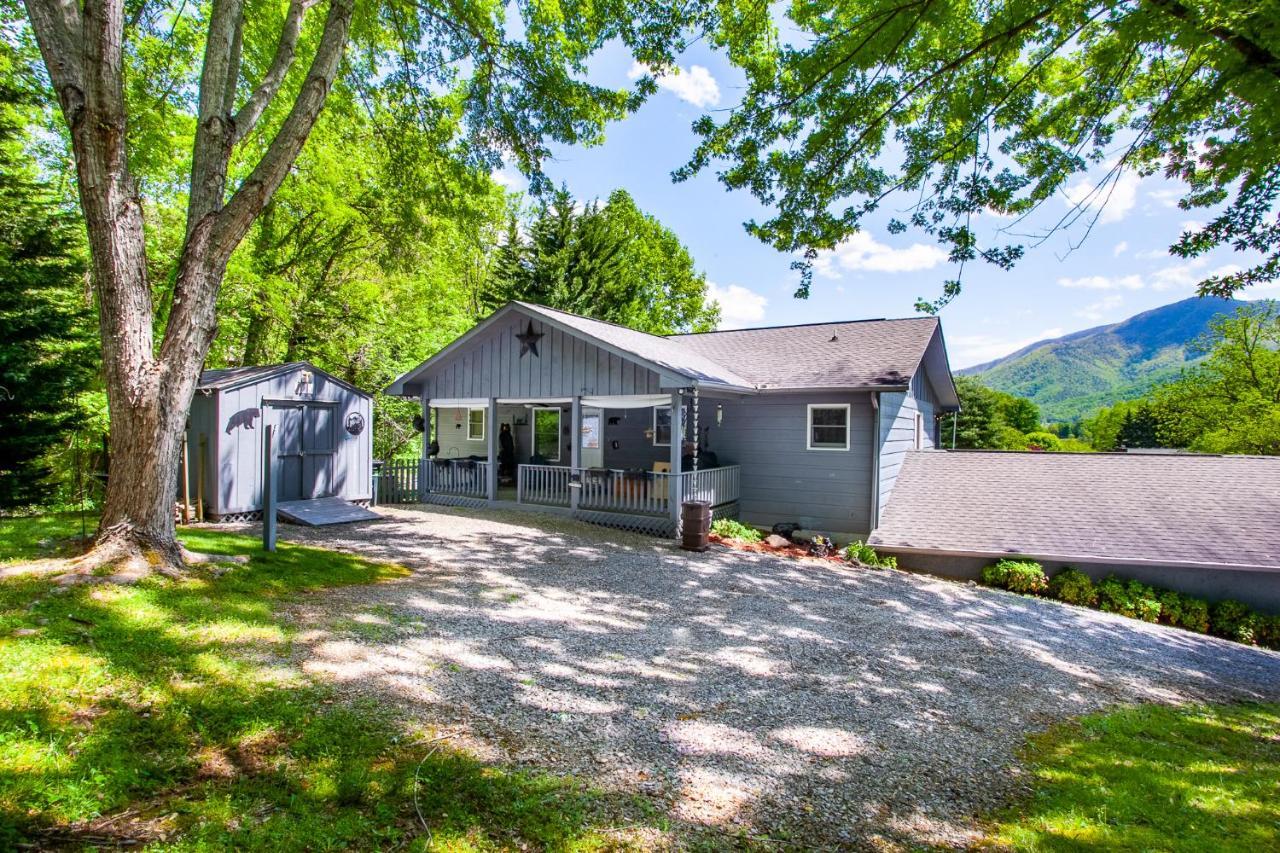 Ole Smoky Bnb - Game Room, Hot Tub, Mtn Views! Pigeon Forge Buitenkant foto