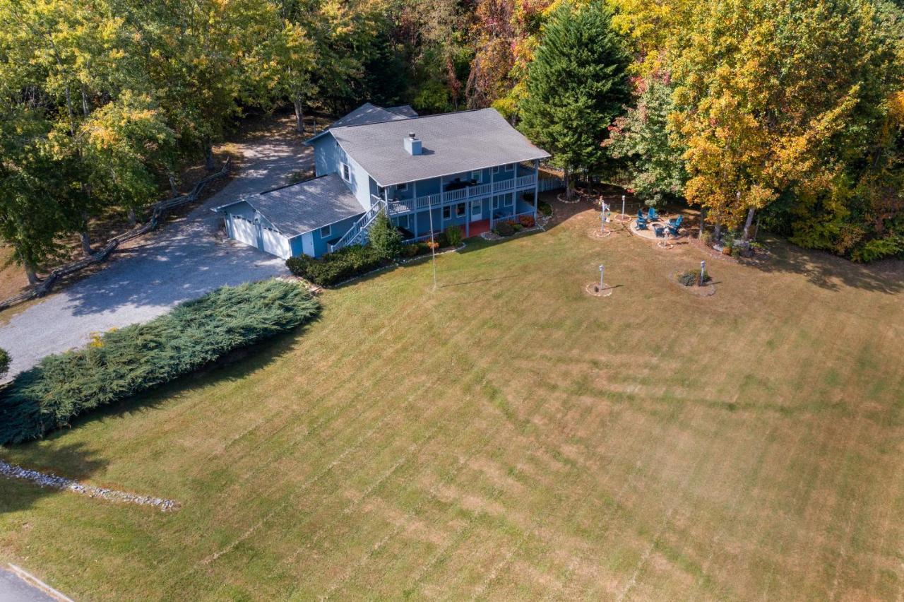 Ole Smoky Bnb - Game Room, Hot Tub, Mtn Views! Pigeon Forge Buitenkant foto