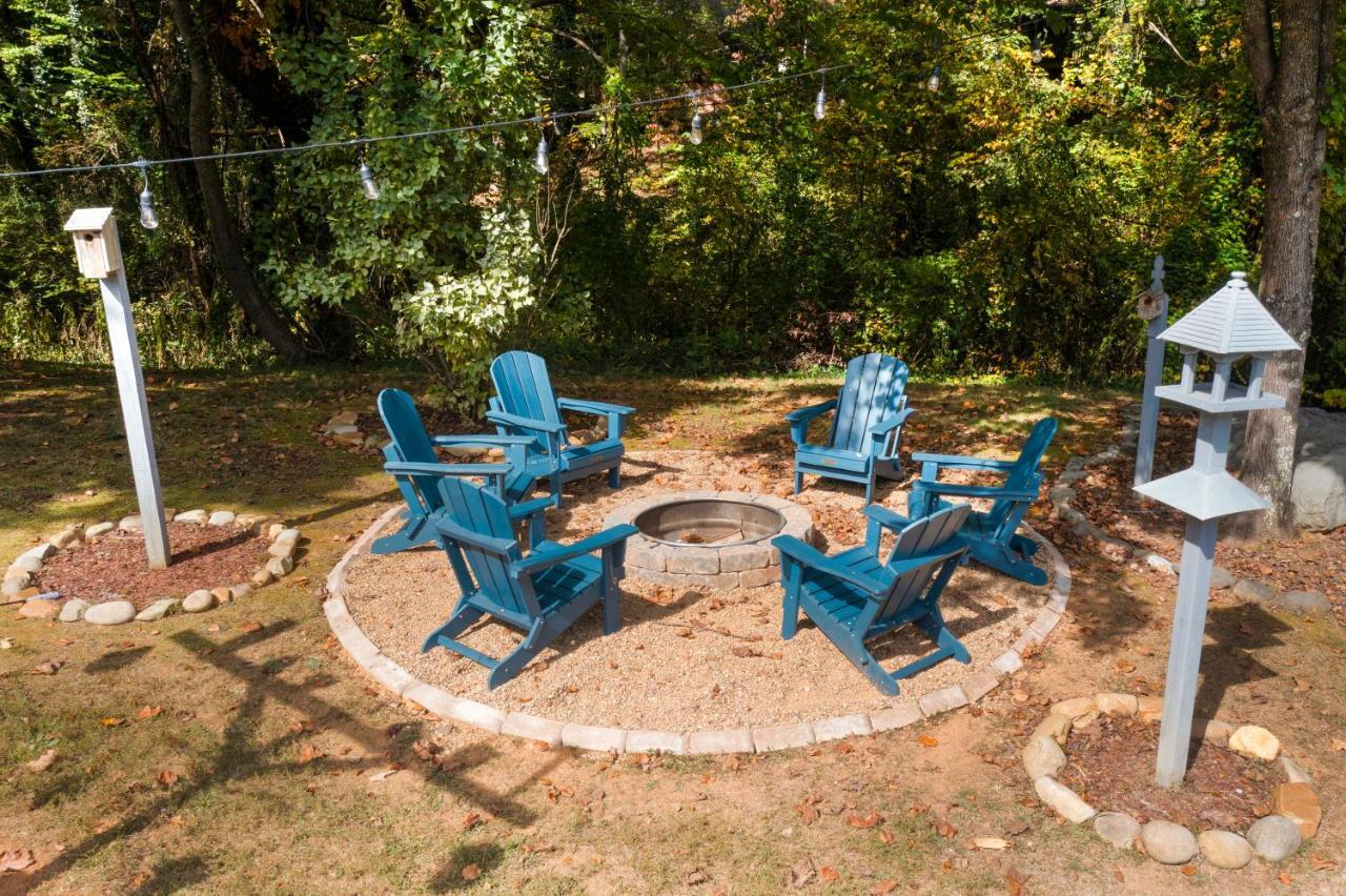 Ole Smoky Bnb - Game Room, Hot Tub, Mtn Views! Pigeon Forge Buitenkant foto