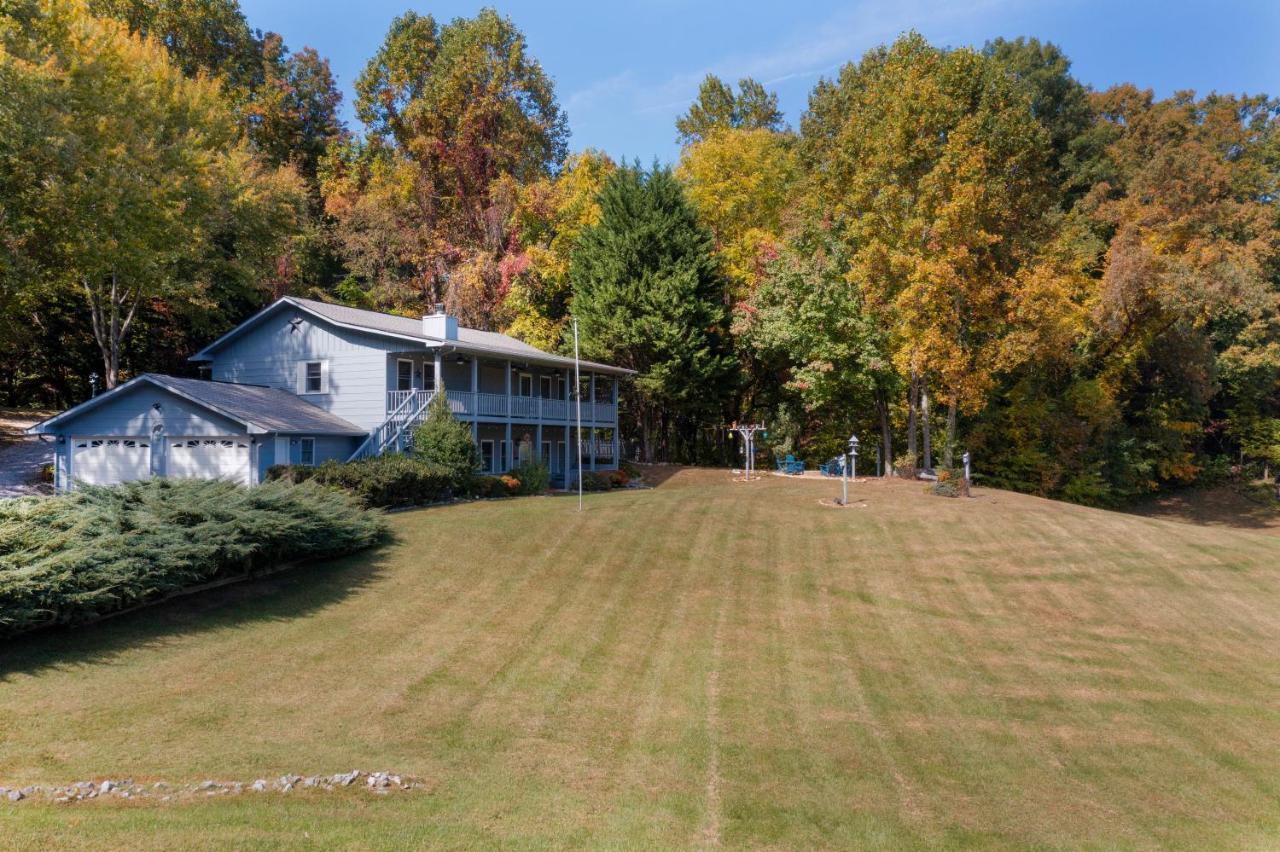Ole Smoky Bnb - Game Room, Hot Tub, Mtn Views! Pigeon Forge Buitenkant foto
